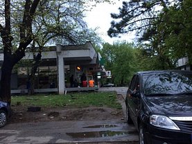 Închiriere spaţiu comercial