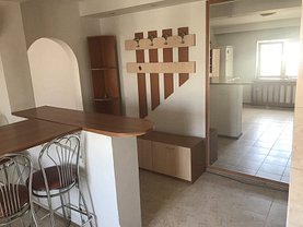 Apartament de vânzare 4 camere în Bucuresti, Nerva Traian