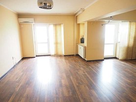 Apartament de vânzare sau de închiriat 4 camere, în Bucuresti, zona Decebal