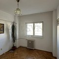 Apartament de vânzare 4 camere, în Bucureşti, zona Dacia