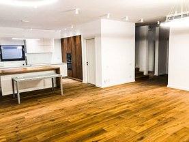 Casa de închiriat 7 camere, în Voluntari