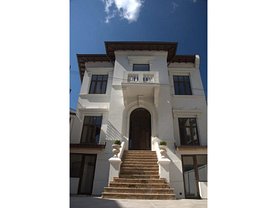 Casa de închiriat 8 camere, în Bucuresti, zona P-ta Romana