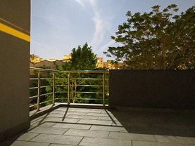 Casa de vânzare 7 camere, în Bucureşti, zona Moşilor