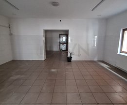Casa de închiriat 10 camere, în Bucureşti, zona Crângaşi
