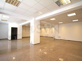 Închiriere spaţiu comercial