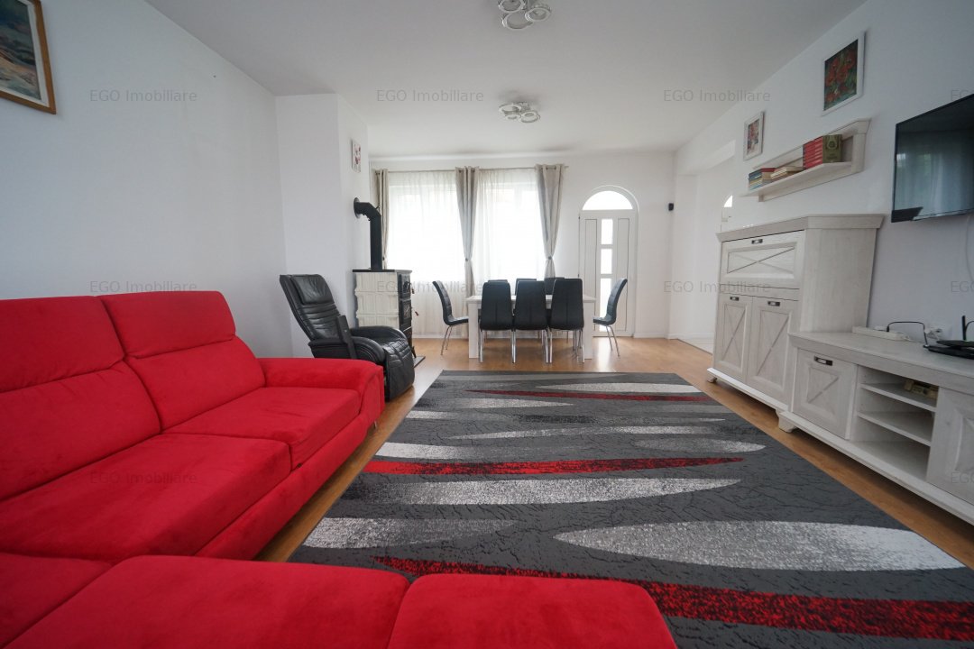 Vanzare Casa 6 camere | teren 600 mp, Su 220 mp | Panouri PV | Zona Alverna