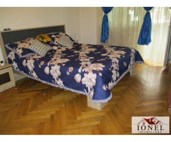 Vanzare apartament 4 camere Alba Iulia, Cetate -mobilat - imaginea 8