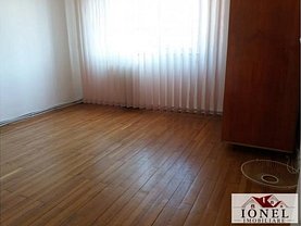 Apartament de vânzare 3 camere, în Alba Iulia, zona Cetate