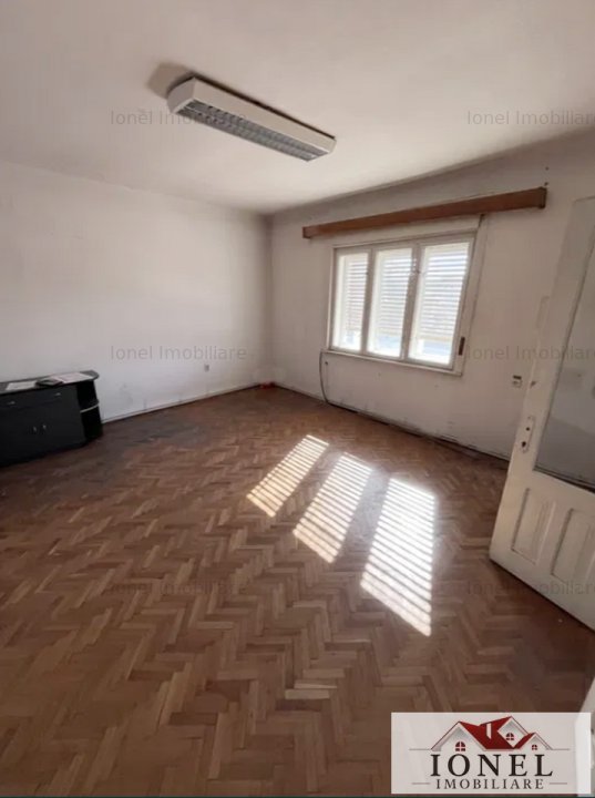 Casa de vanzare in Teius - Centru -2000 mp teren