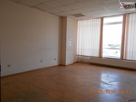 Vânzare spaţiu comercial