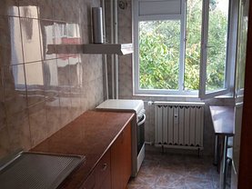 Apartament de vânzare 3 camere, în Bucureşti, zona Vitan