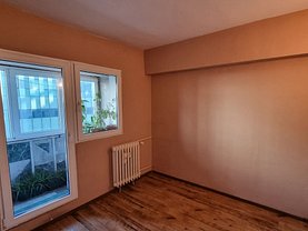Apartament de vânzare 4 camere, în Bucureşti, zona Mihai Bravu