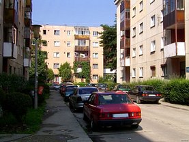 Apartament de vânzare 3 camere, în Cluj-Napoca, zona Gheorgheni