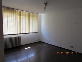 Apartament de închiriat 3 camere, în Bucureşti, zona Cantemir