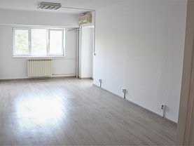 Apartament de vânzare 4 camere, în Bucureşti, zona Unirii