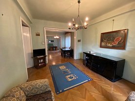 Apartament de vânzare 4 camere, în Bucureşti, zona Calea Victoriei