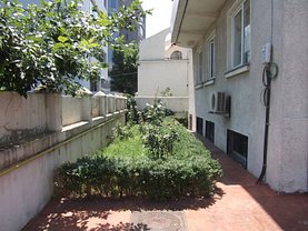 Casa de închiriat 12 camere, în Bucuresti, zona Aviatiei