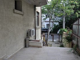 Casa de închiriat 12 camere, în Bucureşti, zona Cotroceni