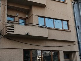 Casa de închiriat 5 camere, în Bucureşti, zona Universitate