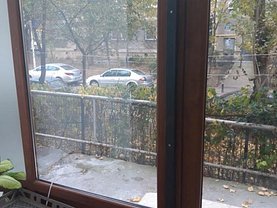 Închiriere spaţiu comercial