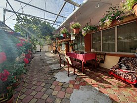 Casa de vânzare 5 camere, în Galaţi, zona Central
