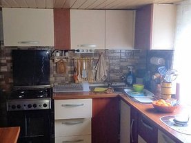 Casa de vânzare 3 camere, în Piscu