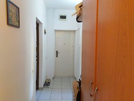 Apartament de vânzare 2 camere, în Bucuresti, zona Berceni
