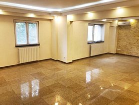 Apartament de închiriat 3 camere, în Bucuresti, zona Aviatiei