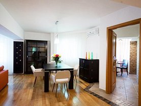 Apartament de vânzare 3 camere, în Bucureşti, zona Aviaţiei