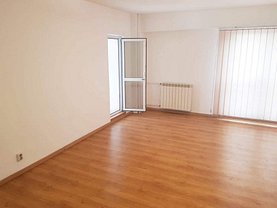 Apartament de închiriat 3 camere, în Bucureşti, zona P-ţa Unirii