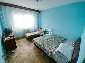 Apartament de vânzare 3 camere, în Constanţa, zona Central