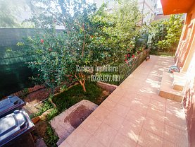 Casa de închiriat 5 camere, în Constanţa, zona Faleza Nord
