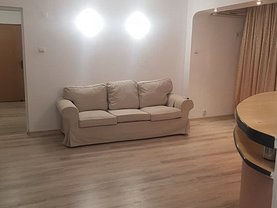 Apartament de vânzare 3 camere, în Bucureşti, zona Baba Novac