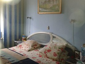 Apartament de vânzare 3 camere, în Bucureşti, zona Berceni
