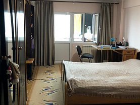 Apartament de vânzare 3 camere, în Focşani, zona Gară