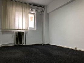 Apartament de vânzare 4 camere, în Bucuresti, zona Calea Calarasilor