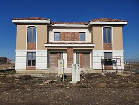 Casa de vânzare 4 camere, în Dumbrăviţa, zona Central
