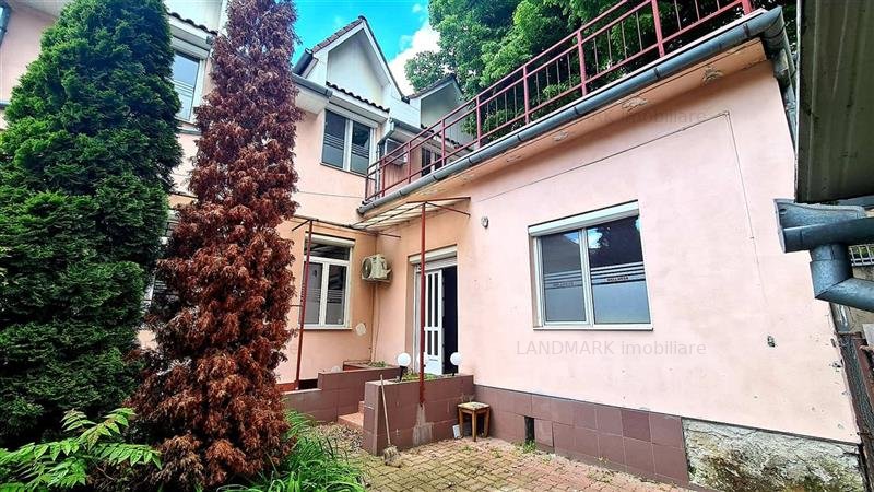 Casa P+E, 4 camere, 2 bai, Central Maria
