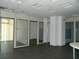 Vânzare spaţiu comercial