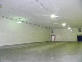 Închiriere spaţiu industrial