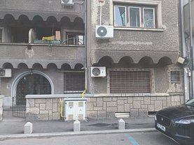 Apartament de vânzare 2 camere, în Bucuresti, zona Rosetti