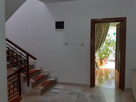 Casa de închiriat 10 camere, în Bucureşti, zona Domenii