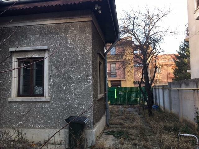 CASA 4CAM. SINGUR CURTE PARCUL CAROL TEREN 384MP AMPRENTA 117MP PLANSEE BETON