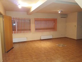 Casa de vânzare 7 camere, în Timisoara, zona Lugojului
