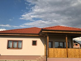 Casa de vânzare 3 camere, în Sânandrei