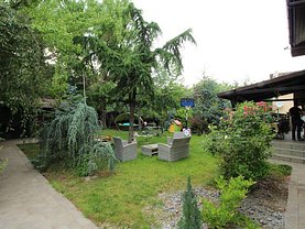 Casa de vânzare sau de închiriat 5 camere, în Bucureşti, zona Iancu Nicolae
