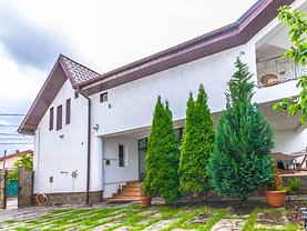 Casa 7 camere în Cristian