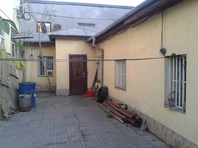 Vânzare cladire+spatiu industrial