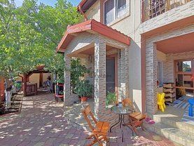 Casa de vânzare 5 camere, în Voluntari, zona Est