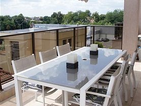 Apartament de vânzare 3 camere, în Bucuresti, zona Iancu Nicolae